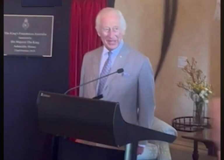 King Charles III and the Elegance of Lectrum Aero Series Lecterns